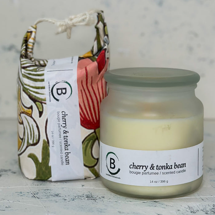 Apotho Everyday Candle - Cherry & Tonka Bean