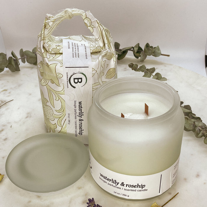 Apotho Everyday Candle - Waterlily & Rosehip - Discontinued